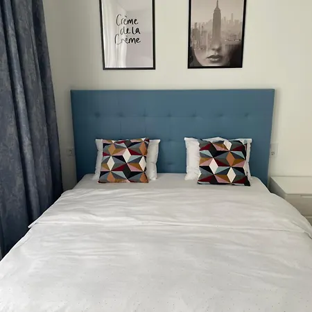 River House Center Apartment *