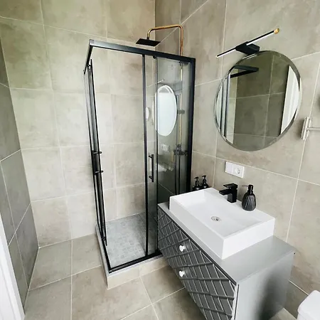 River House Center Butas Kaunas